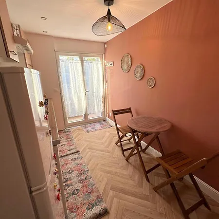 Apartment Du Paradis *